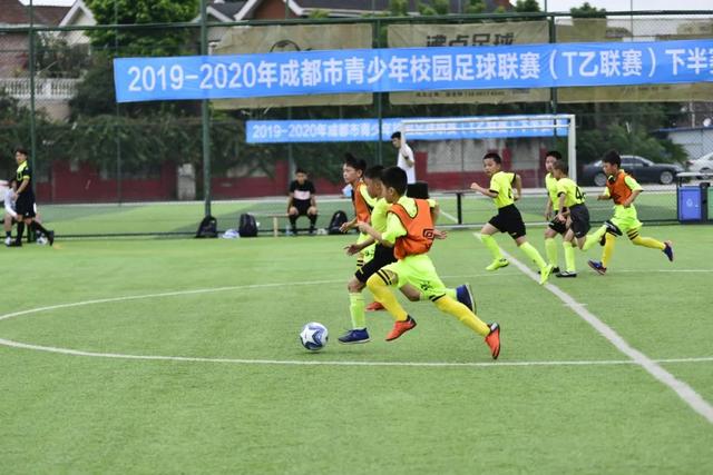 切尔西与那不勒斯达成巴迪亚西勒租借协议，多俱乐部关注托辛动态
